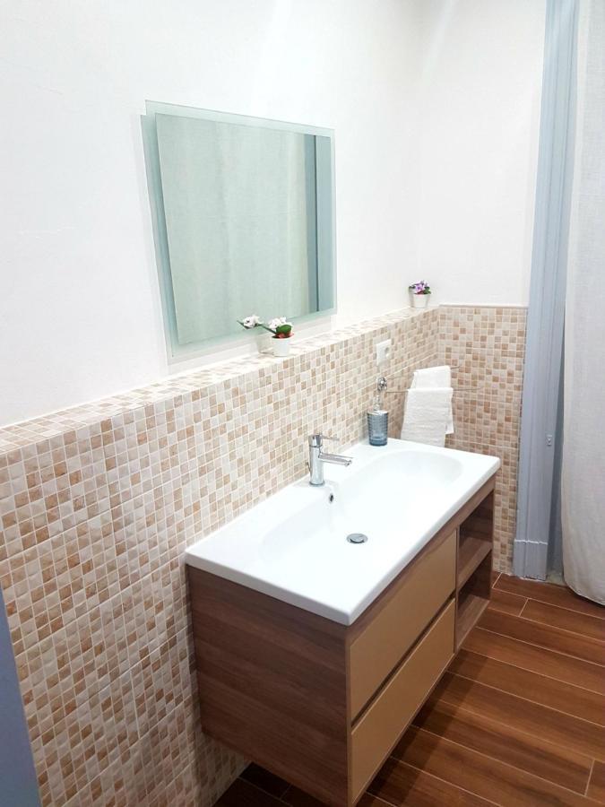 B&B Ferrau Aeroporto di Catania Fontana Rossa Esterno foto